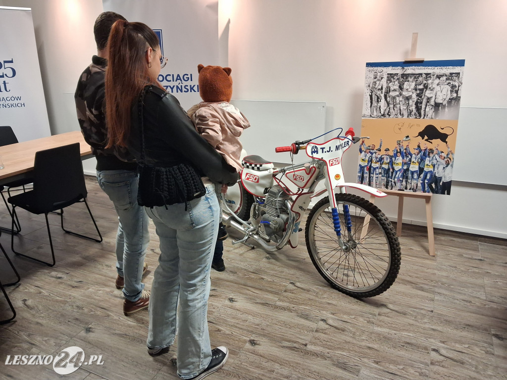 Wystawa żużlowa w Wieży Ciśnień w Lesznie