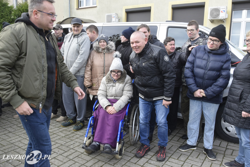 Nowy bus dla ŚDS w Kąkolewie