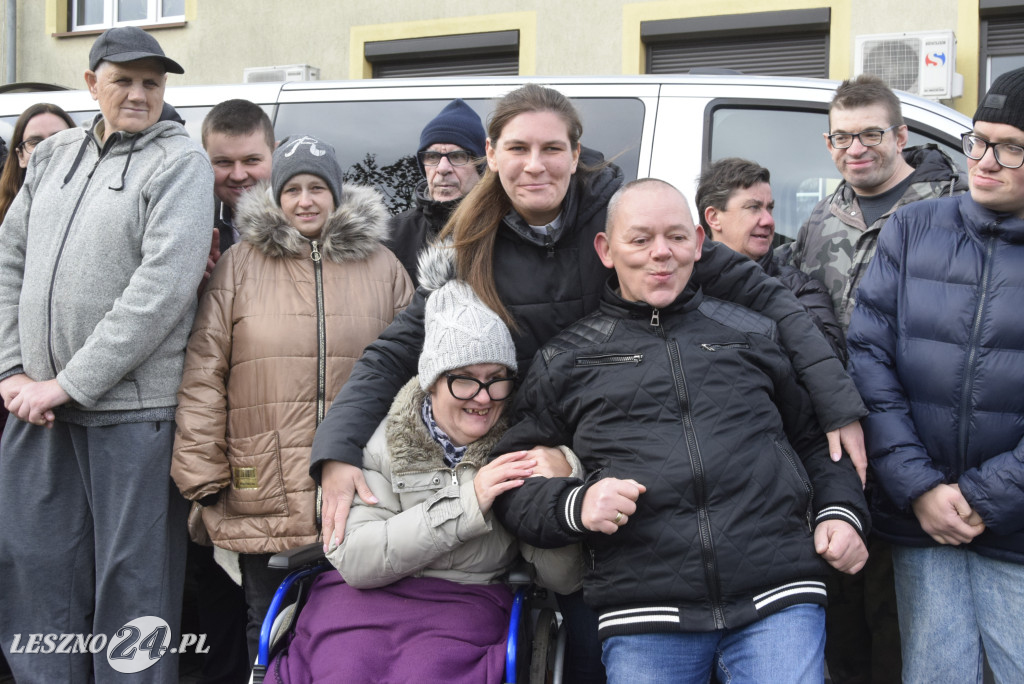 Nowy bus dla ŚDS w Kąkolewie