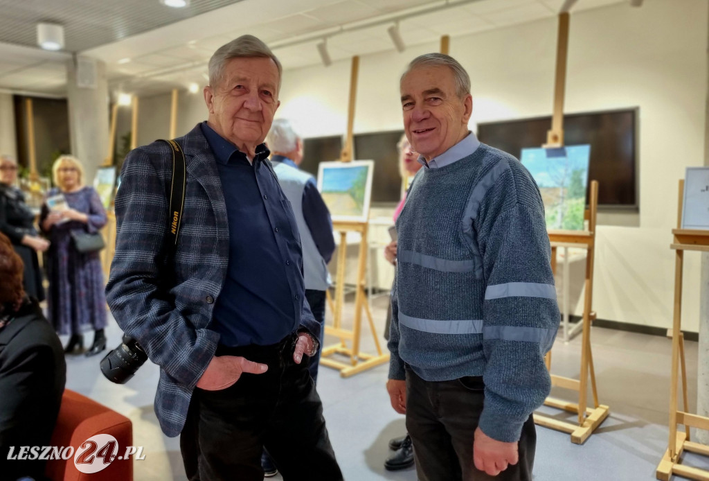 Wystawa UTW w Lesznie: Blisko i daleko