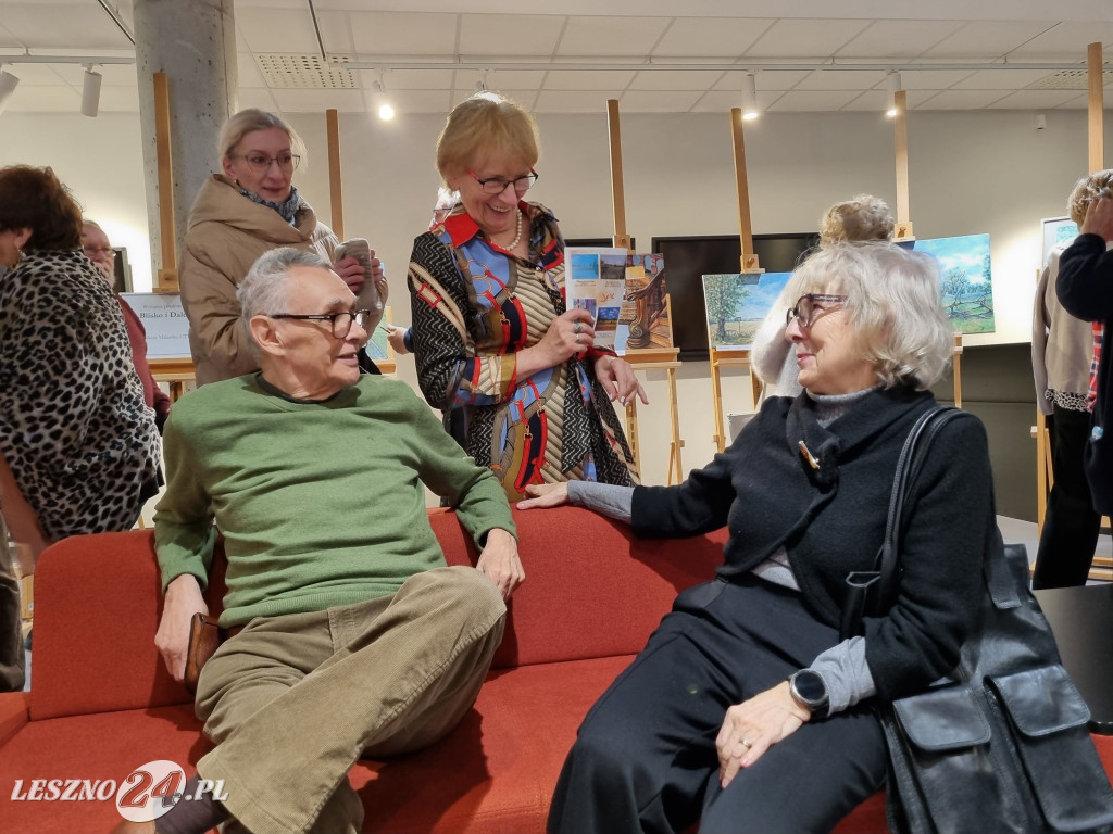 Wystawa UTW w Lesznie: Blisko i daleko