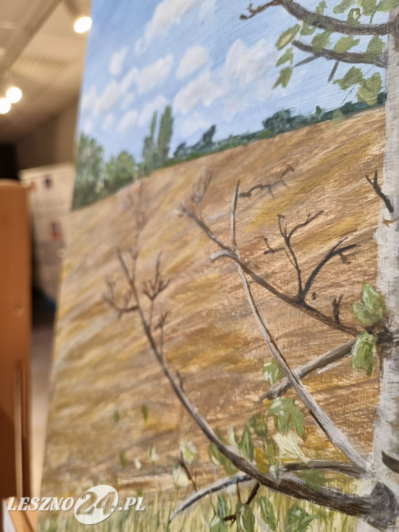 Wystawa UTW w Lesznie: Blisko i daleko