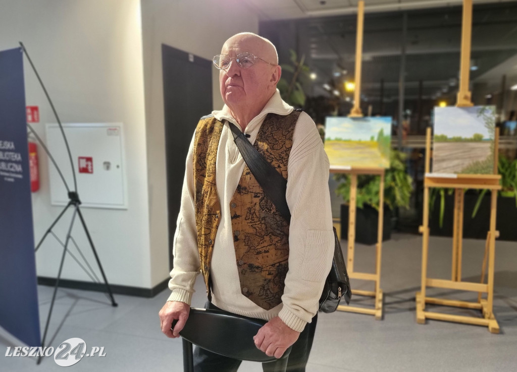 Wystawa UTW w Lesznie: Blisko i daleko