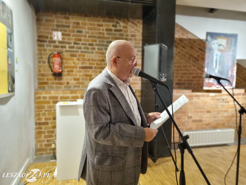 44. KONFRONTACJE - wystawa w Ratuszu w Lesznie