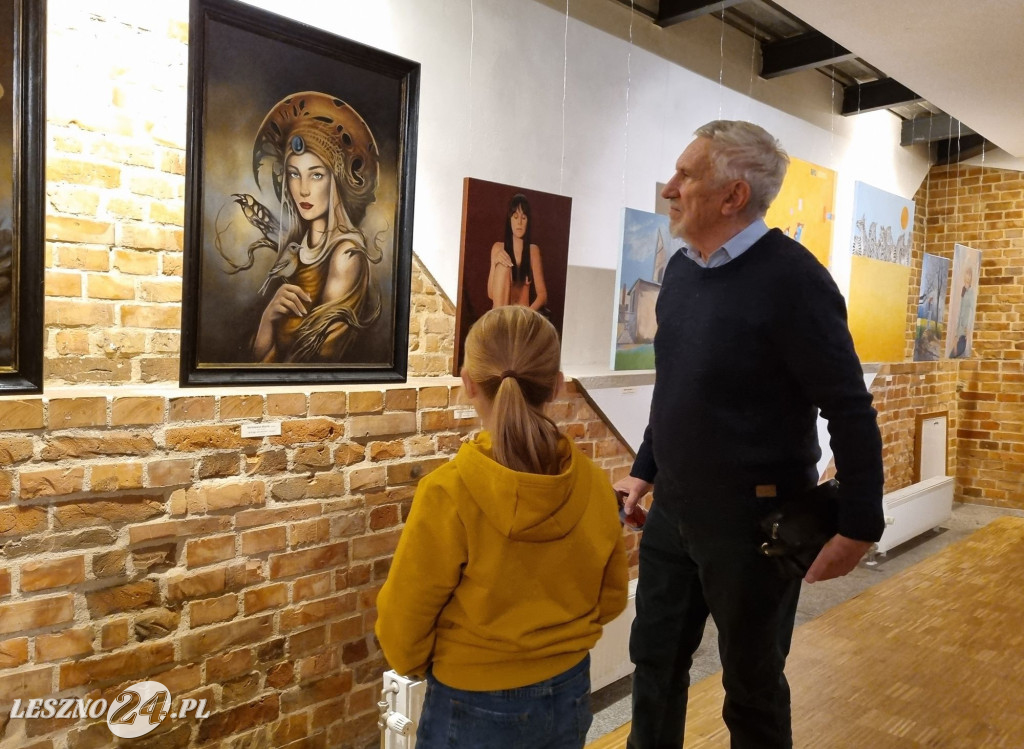44. KONFRONTACJE - wystawa w Ratuszu w Lesznie