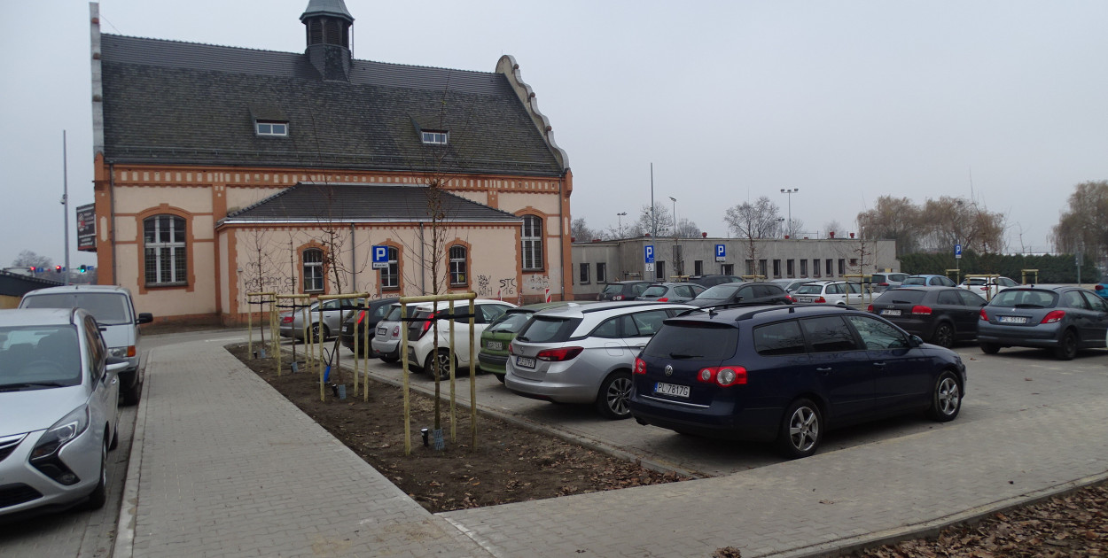 Nowy parking w centrum Leszna