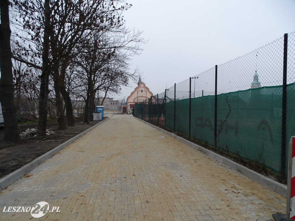 Nowy parking w centrum Leszna