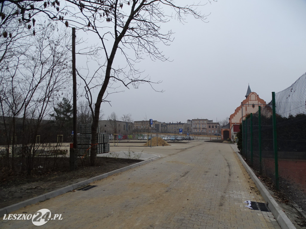 Nowy parking w centrum Leszna