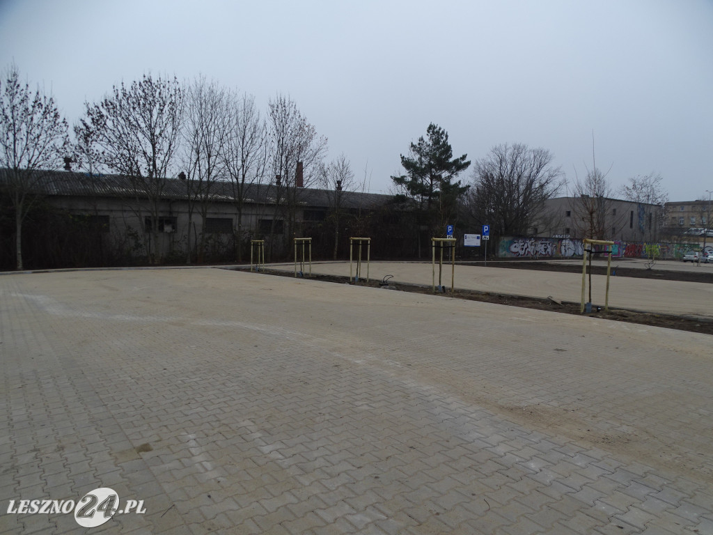 Nowy parking w centrum Leszna
