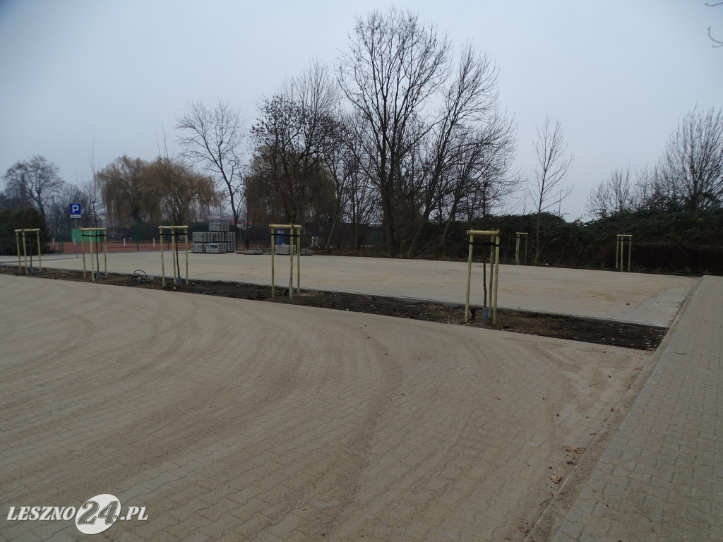 Nowy parking w centrum Leszna