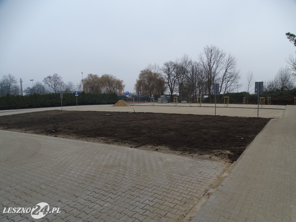 Nowy parking w centrum Leszna
