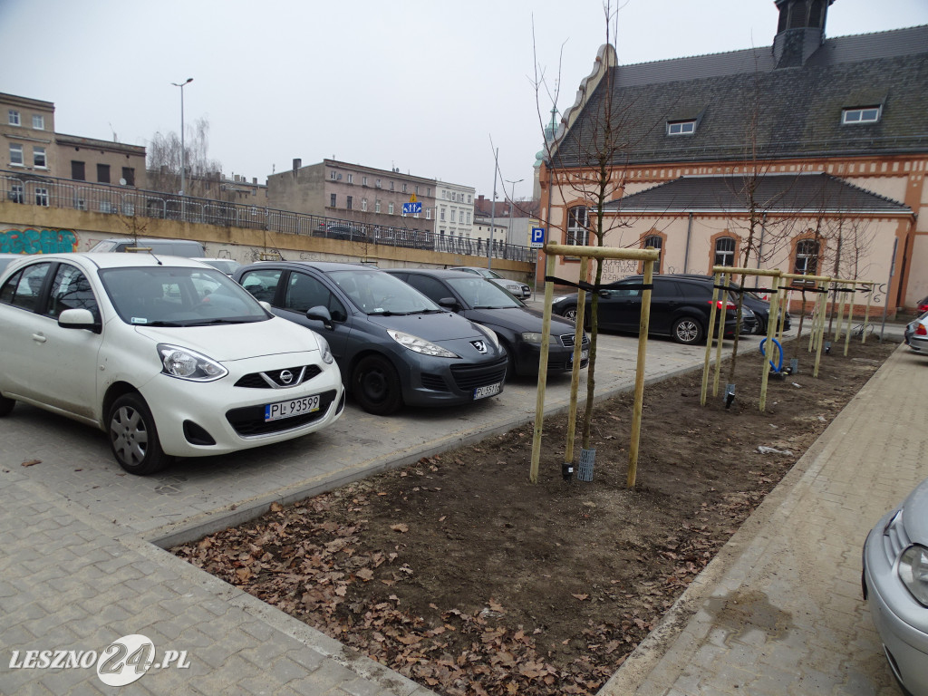 Nowy parking w centrum Leszna