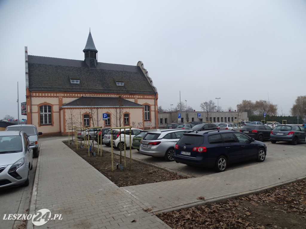 Nowy parking w centrum Leszna