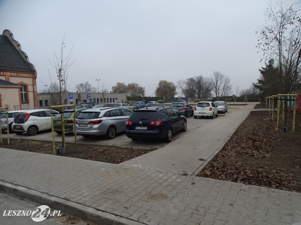 Nowy parking w centrum Leszna