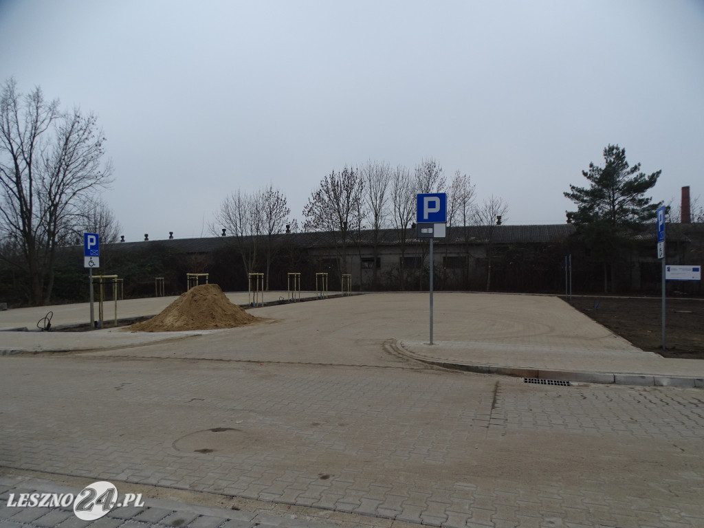 Nowy parking w centrum Leszna