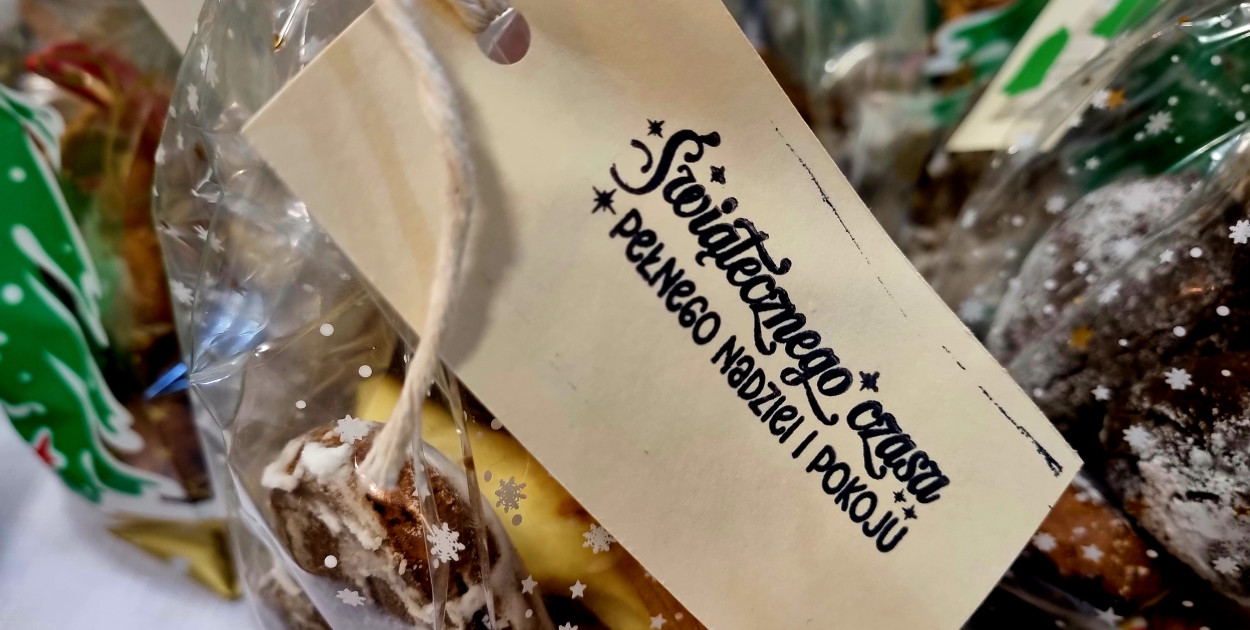 Świąteczny kiermasz SP 3 w Lesznie