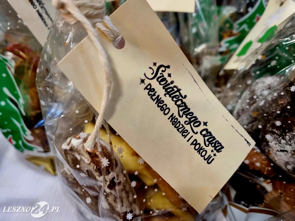 Świąteczny kiermasz SP 3 w Lesznie