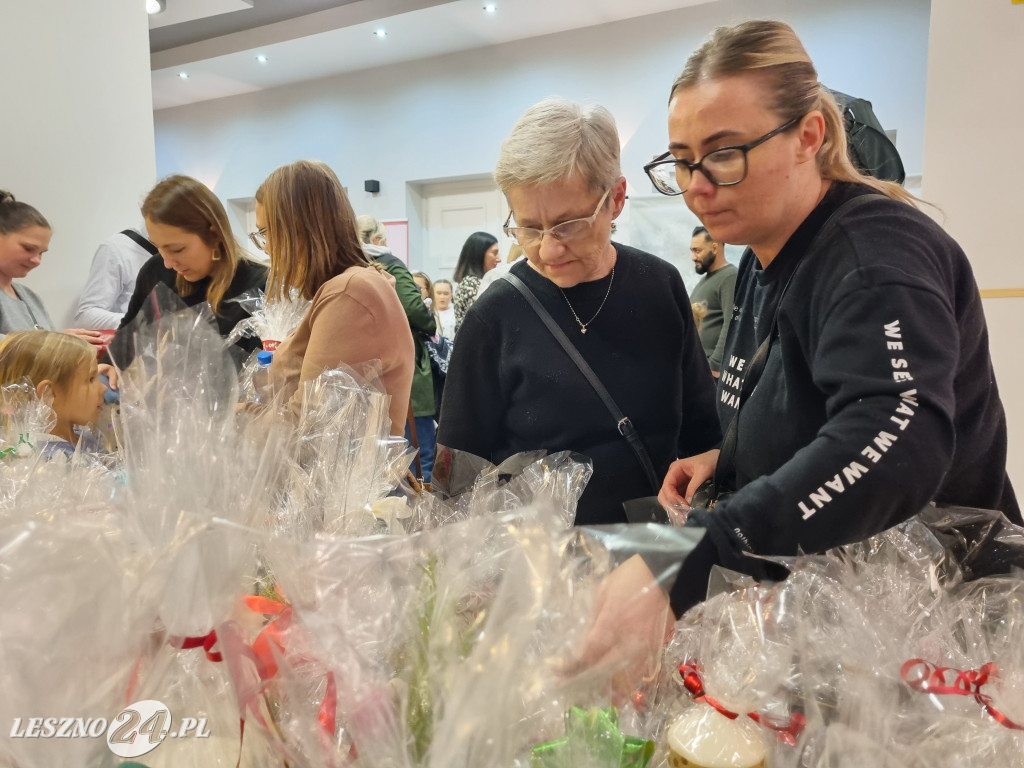 Świąteczny kiermasz SP 3 w Lesznie