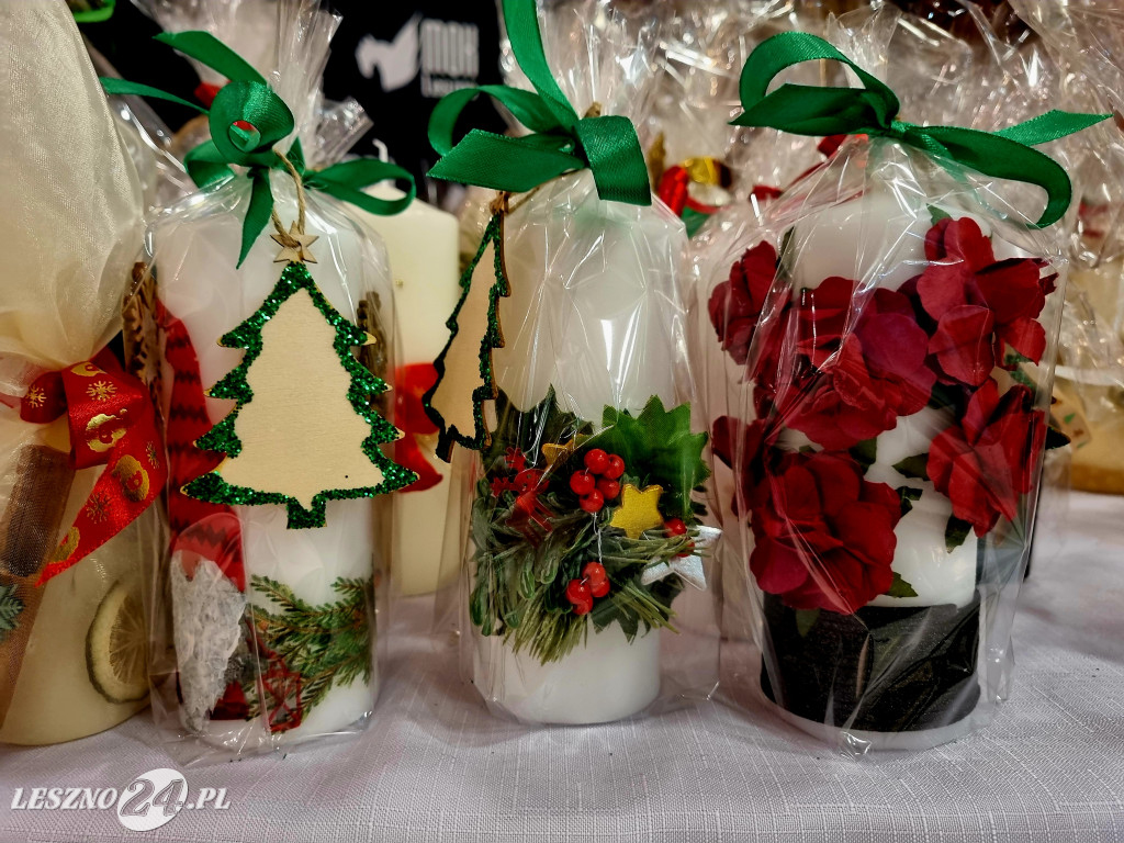 Świąteczny kiermasz SP 3 w Lesznie