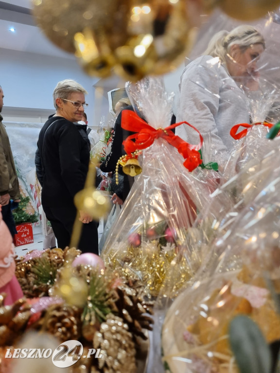 Świąteczny kiermasz SP 3 w Lesznie
