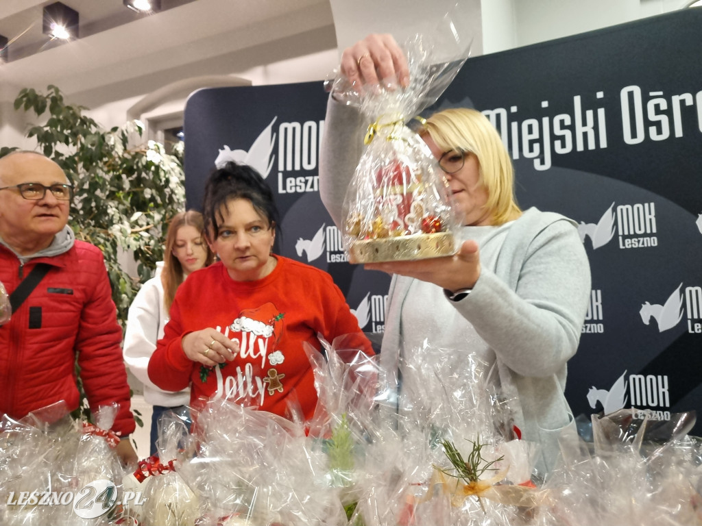 Świąteczny kiermasz SP 3 w Lesznie