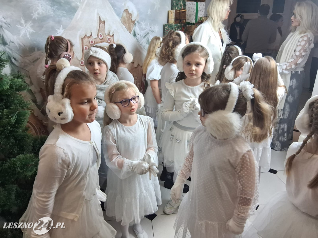 Świąteczny kiermasz SP 3 w Lesznie