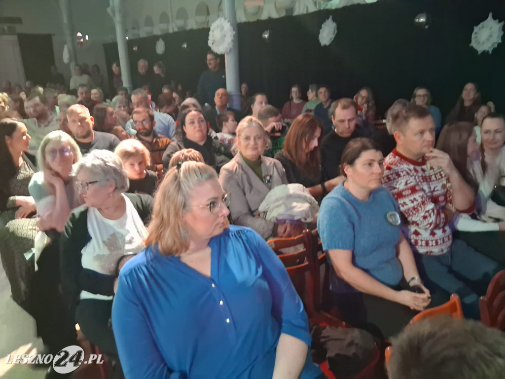 Świąteczny kiermasz SP 3 w Lesznie