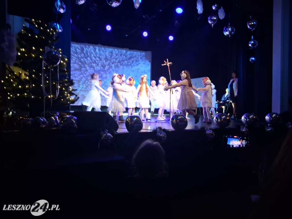 Świąteczny kiermasz SP 3 w Lesznie