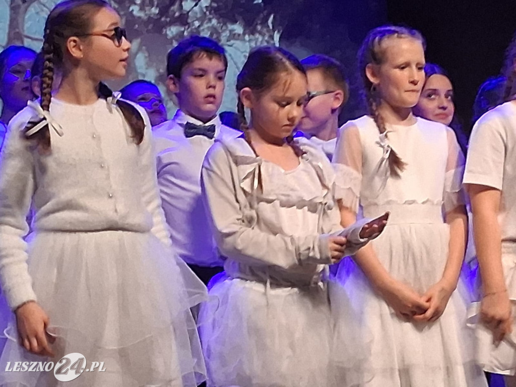 Świąteczny kiermasz SP 3 w Lesznie