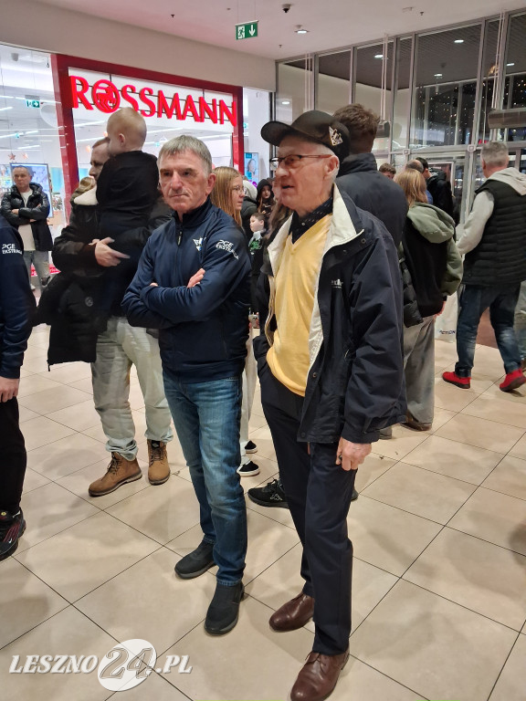 Bycze Mikołajki w Galerii Leszno