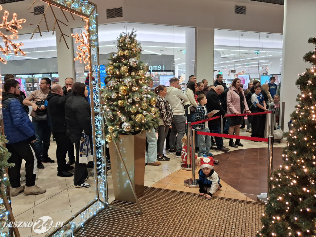 Bycze Mikołajki w Galerii Leszno