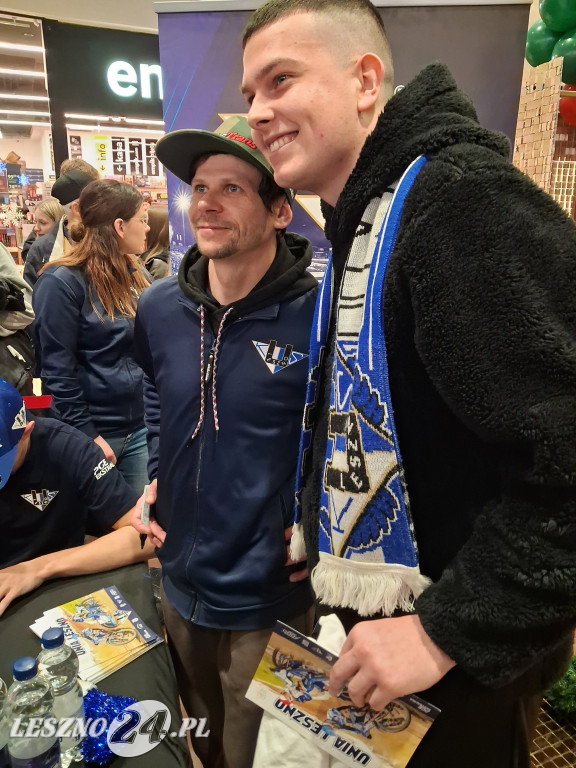 Bycze Mikołajki w Galerii Leszno