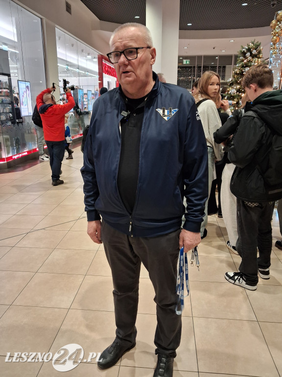 Bycze Mikołajki w Galerii Leszno