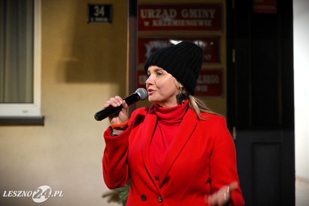 Ubieranie choinki w Krzemieniewie