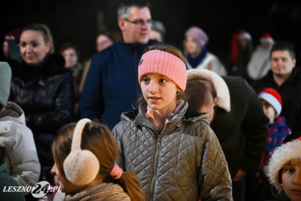 Ubieranie choinki w Krzemieniewie