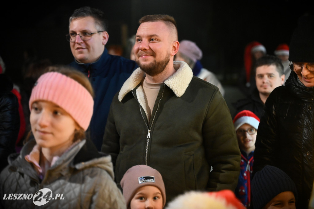 Ubieranie choinki w Krzemieniewie