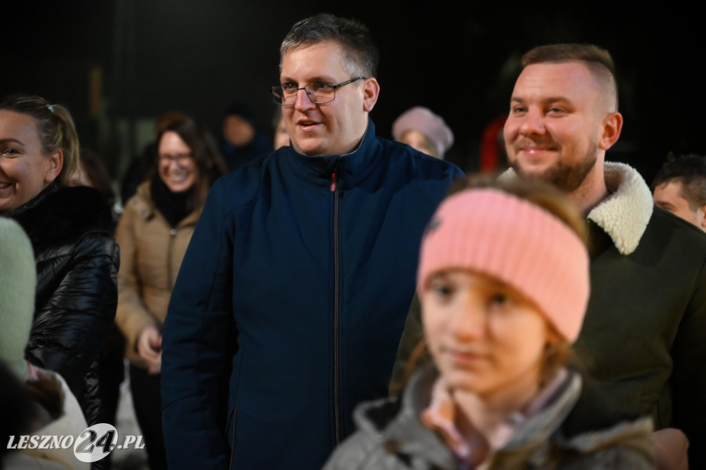 Ubieranie choinki w Krzemieniewie