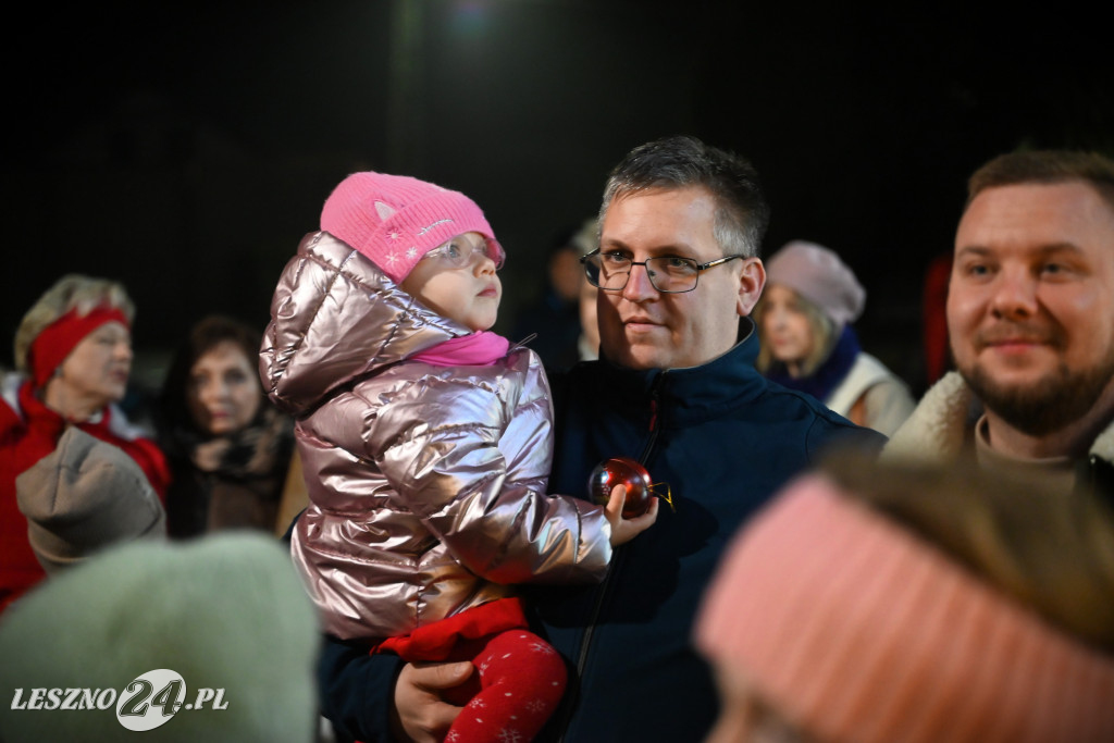 Ubieranie choinki w Krzemieniewie