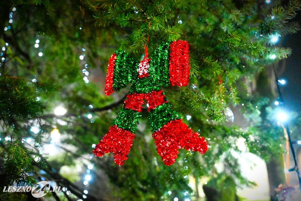 Ubieranie choinki w Krzemieniewie