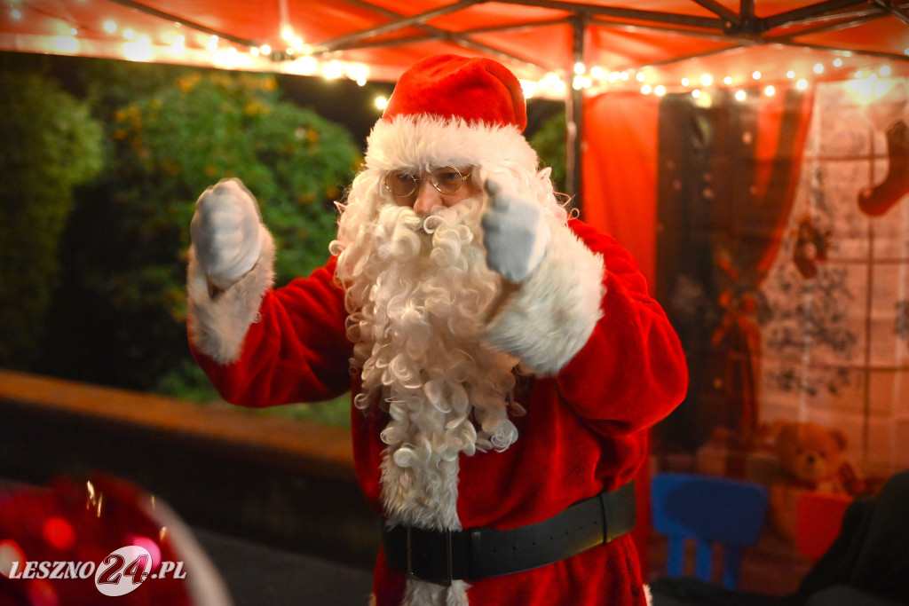 Ubieranie choinki w Krzemieniewie