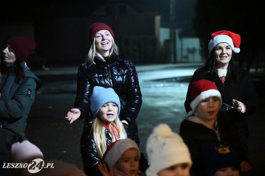 Ubieranie choinki w Krzemieniewie