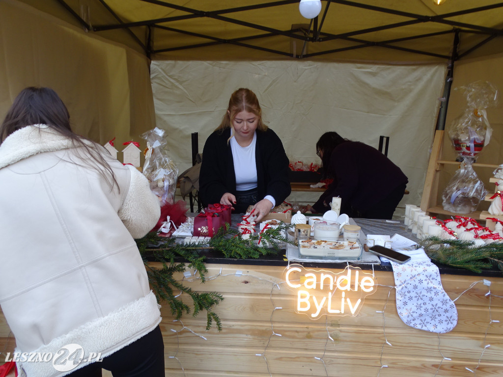 Mikołajki i Jarmark na Rynku w Lesznie