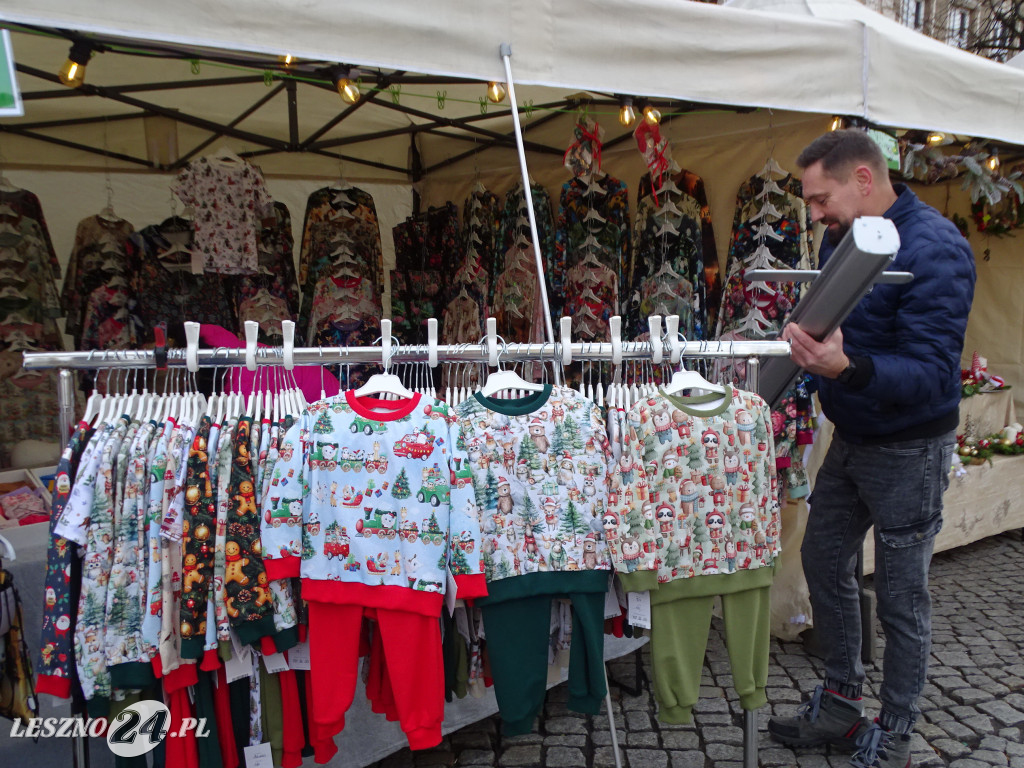 Mikołajki i Jarmark na Rynku w Lesznie