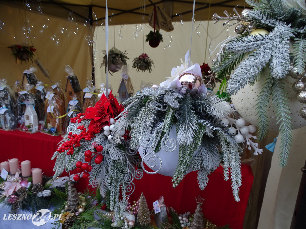 Mikołajki i Jarmark na Rynku w Lesznie