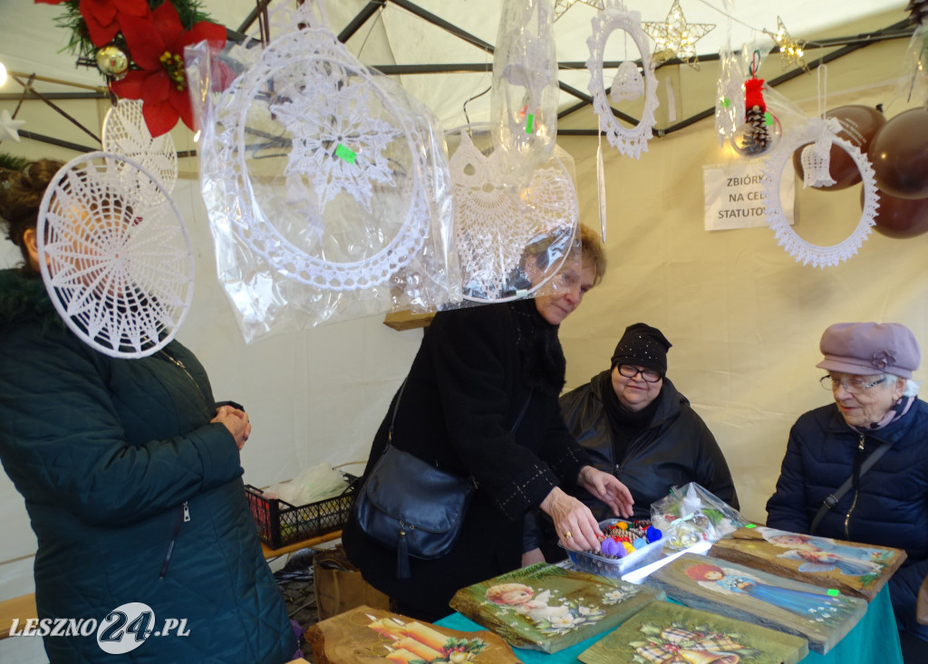Mikołajki i Jarmark na Rynku w Lesznie