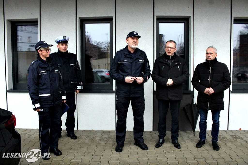 Policja w Lesznie ma nowy samochód