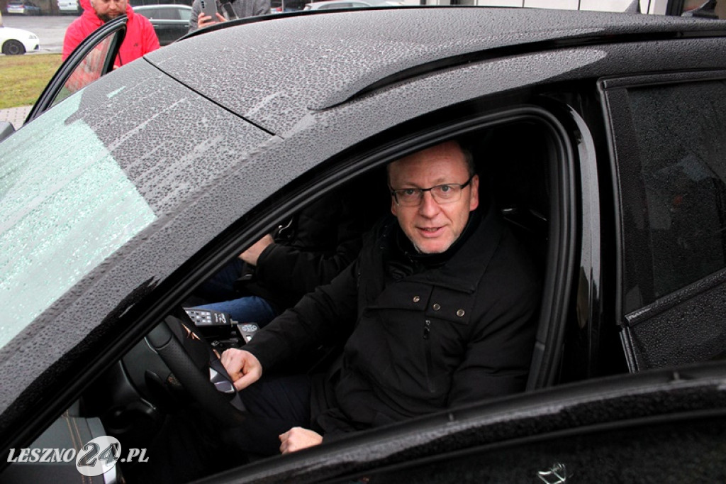 Policja w Lesznie ma nowy samochód