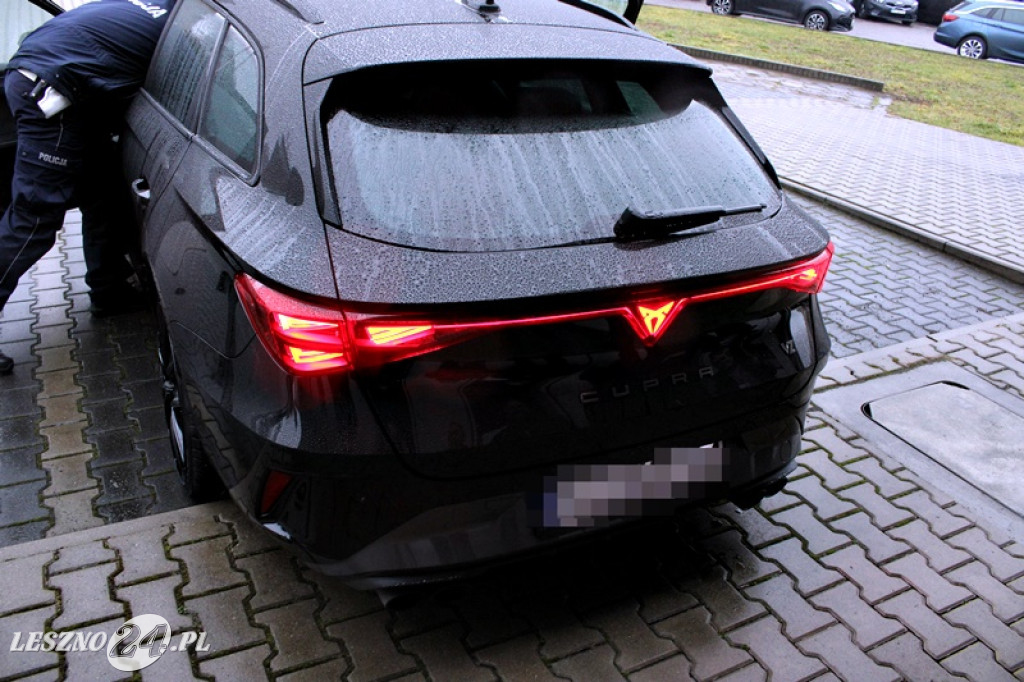 Policja w Lesznie ma nowy samochód