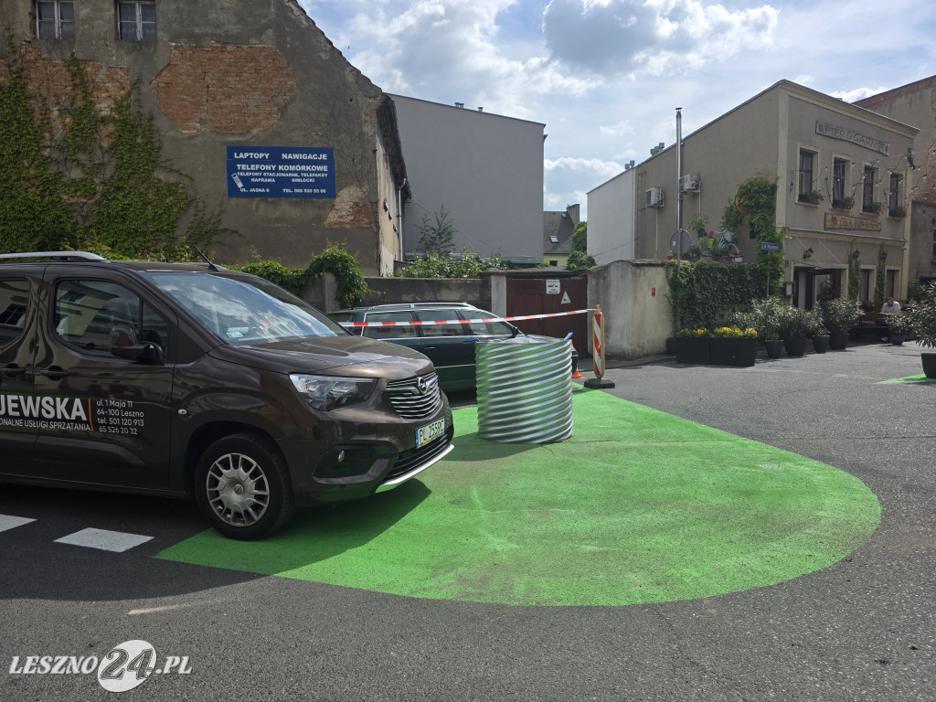 Zmiany na Placu Powstańców w Lesznie