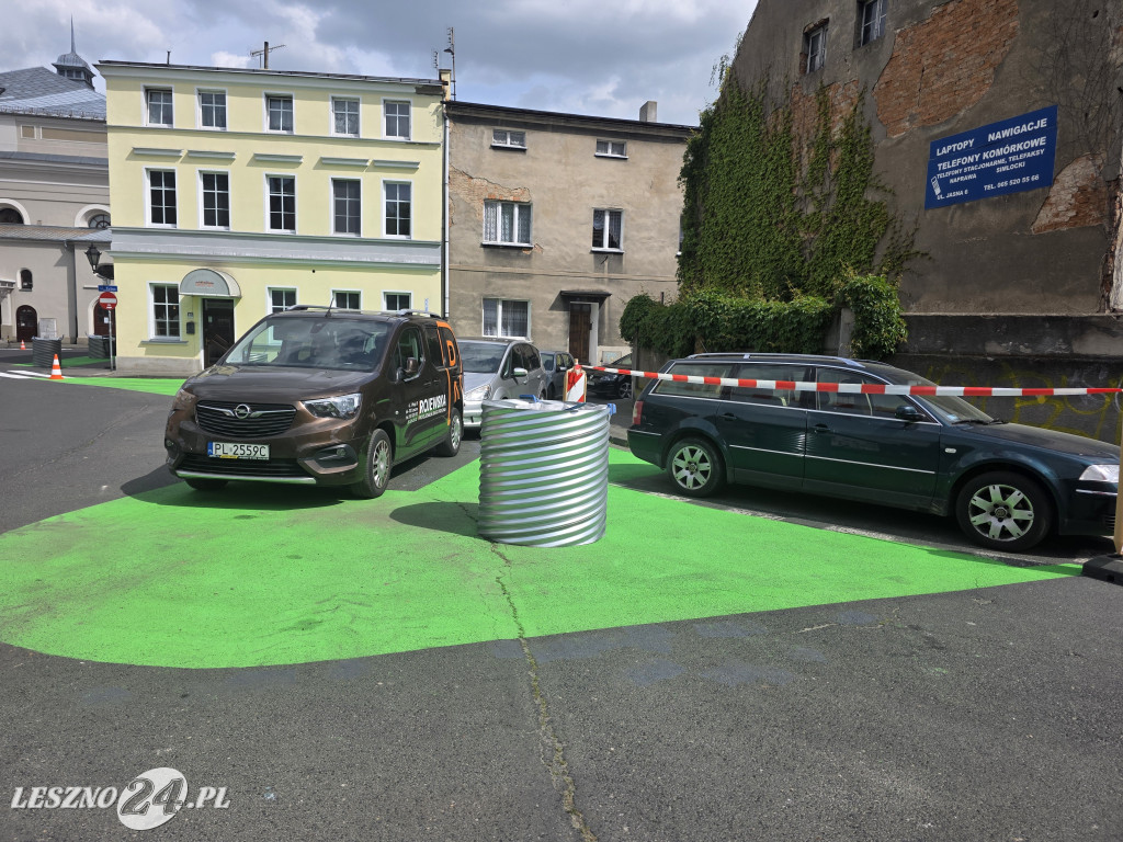 Zmiany na Placu Powstańców w Lesznie